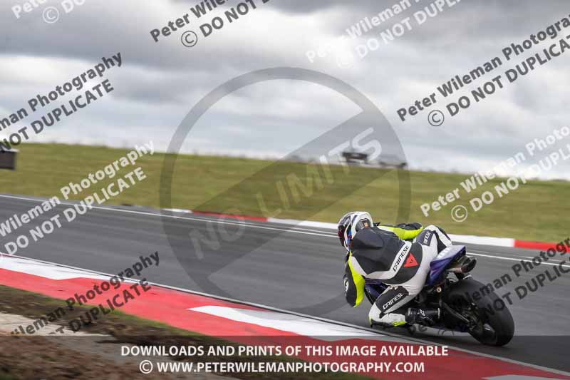 cadwell no limits trackday;cadwell park;cadwell park photographs;cadwell trackday photographs;enduro digital images;event digital images;eventdigitalimages;navarra;no limits trackdays;peter wileman photography;racing digital images;trackday digital images;trackday photos